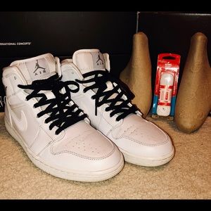 🔥🔥ALL WHITE JORDAN 1🔥🔥